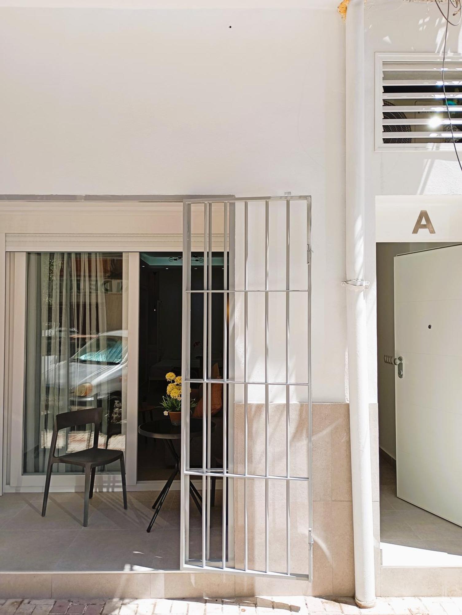 Moderno Apartamento En La Luz Malaga Bagian luar foto
